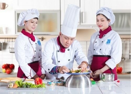 Thông Báo Tuyển Sinh Văn Bằng 2 Trung Cấp Kỹ Thuật Chế Biến Món Ăn Năm 2021